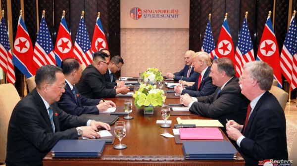 지난 2018년 6월 싱가포르에서 열린 도널드 트럼프 미국 대통령과 김정은 북한 국무위원장의 1차 정상회담이 열렸다.