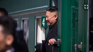 지난 2019년 4월 전용 열차로 러시아 블라디보스토크를 방문한 김정은 북한 국무위원장.